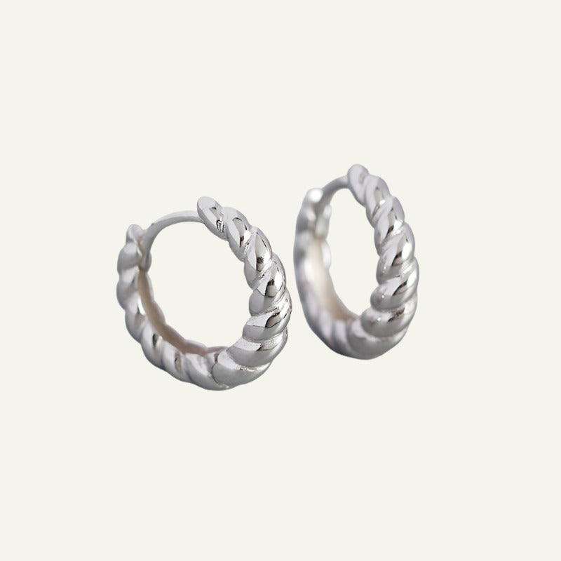 Laurel wreath Ear Buckle