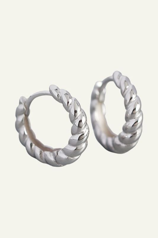 Laurel wreath Ear Buckle