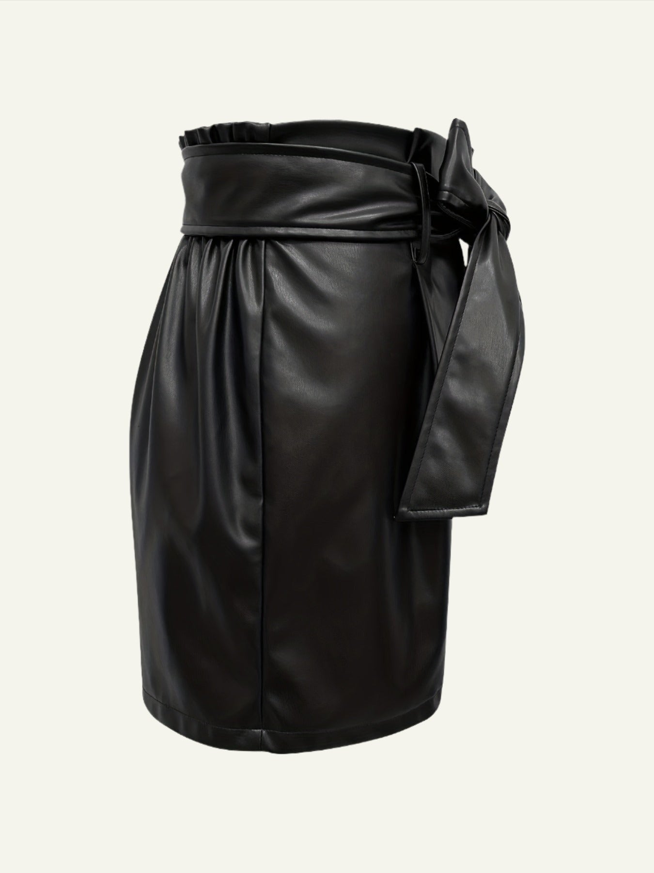 Big Tie Leather Shorts